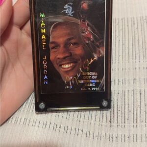 Michael Jordan signed Collectible Card
